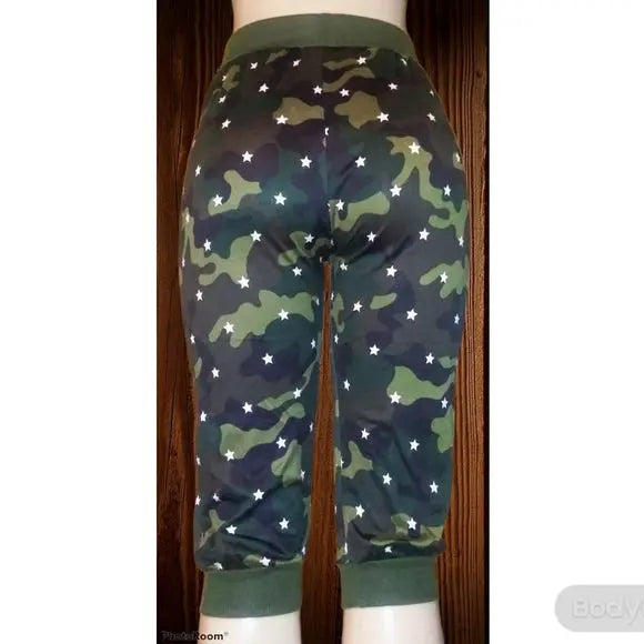 Green Camo Capri Pants - The Fix Clothing